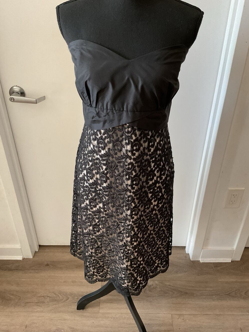 NWT White House Black Market Strapless Black Lace Cocktail Dress Silk Bodice